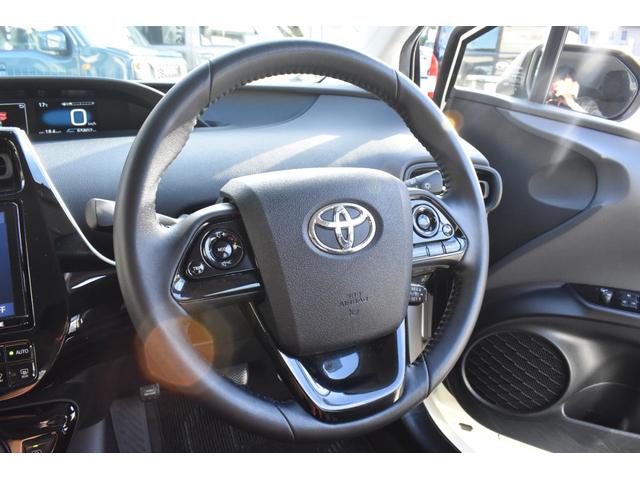 プリウス S 純正9インチナビ/フルセグTV/BTオーディオ/バックモニター/スマートキー/ビルトインETC/革巻きステアリング/LEDヘッドライト/セーフティセンス/純正15インチAW/(22枚目)