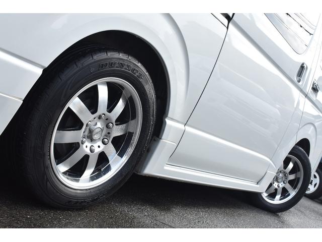 ハイエースバン スーパーＧＬ　ダークプライムＩＩ　ワンオーナー／パナソニックナビ／フルセグ／Ｂカメラ／両側パワースライドドア／モデリスタフルエアロ／１．５インチローダウン／ファブレス１７インチＡＷ／ＥＴＣ／スマートキー／セーフティセンス／（10枚目）