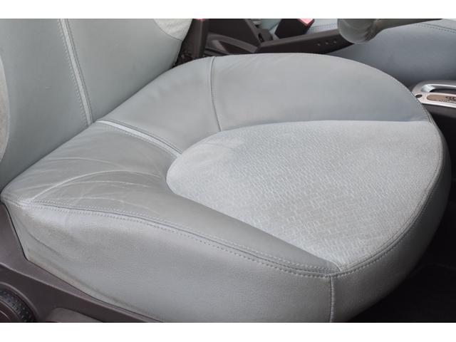 マイクラＣ＋Ｃ ベースグレード　女性ワンオーナー／禁煙車／キーレス／ハーフレザーシート／本革巻きステアリング／シートヒーター／電動オープン／純正ナビ／地デジＴＶ／社外デジタルインナーミラー／シートヒーター／点検整備記録簿（30枚目）