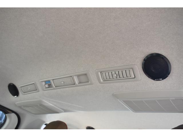 �`�k�o�h�m�d�̃n�C�G�[�X��p�n�o�s�l�T�E���h�V�X�e�����������Ă��܂��B�t�����g�X�s�[�J�[�E���A�X�s�[�J�[���ߍ��݁A��p�A���v�𑕔��I��p�̃A�v���ŃT�E���h�͒����\�ł��B