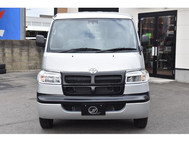 �X�Ō������鏤�p�o�����t�F�C�X�`�F���W�ŃN���V�b�N�ȃA�����J���t�F�C�X�ɑ�ϐg�I�G�A���̓h���h�����ŗ��̓I�ȃt�����g�O���������o���܂����I���̑��ǉ��J�X�^�����\�ł��I���񂨋C�y�ɂ����k���������I