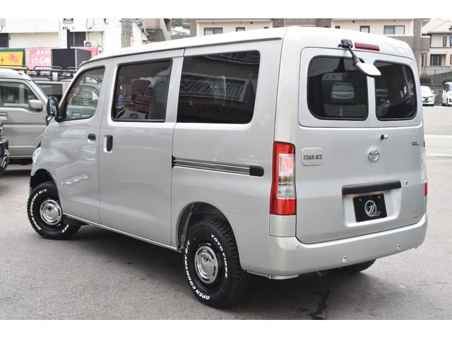 ���i���ŐM�����̍����p�[�c���[�J�[�݂̂����I���Đ��K�㗝�X�Ƃ��Ē��ڎ������ʎd����ɂ��A�d����R�X�g�������}���Ă���܂��I���̂��߁A�t���J�X�^���Ԃł����i��}���邱�Ƃ��\�ł��I