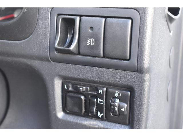 ジムニー クロスアドベンチャーＸＣ　ワンオーナー／禁煙車／レザーコンビシート／イクリプスＨＤＤナビ／フルセグＴＶ／ＥＴＣ／本革巻きステアリング／ボタン式トランスファ／（22枚目）