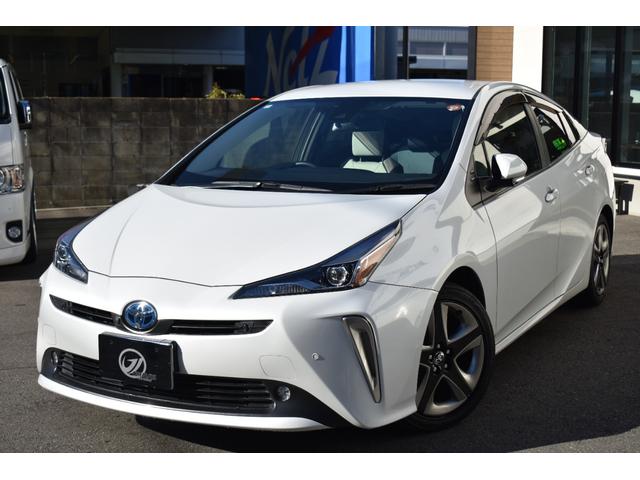 プリウス Ｓツーリングセレクション　後期モデル／ユーザー様買取車／スマートキー／純正９インチナビ／フルセグＴＶ／パノラマモニター／ＢＴオーディオ／ＬＥＤヘッドライト・フォグ／ソフトレザーシート／シートヒーター／純正１７ＡＷ／ＡＣ１００Ｖ（5枚目）