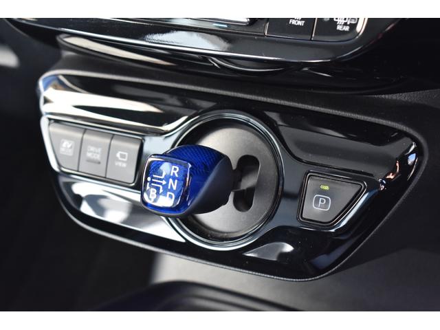 プリウス Ｓツーリングセレクション　後期モデル／ユーザー様買取車／スマートキー／純正９インチナビ／フルセグＴＶ／パノラマモニター／ＢＴオーディオ／ＬＥＤヘッドライト・フォグ／ソフトレザーシート／シートヒーター／純正１７ＡＷ／ＡＣ１００Ｖ（21枚目）