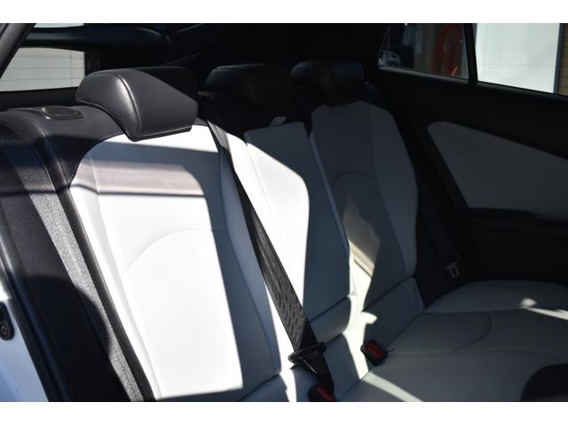 プリウス Ｓツーリングセレクション　後期モデル／ユーザー様買取車／スマートキー／純正９インチナビ／フルセグＴＶ／パノラマモニター／ＢＴオーディオ／ＬＥＤヘッドライト・フォグ／ソフトレザーシート／シートヒーター／純正１７ＡＷ／ＡＣ１００Ｖ（29枚目）