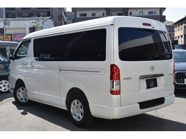 ハイエースバン スーパーGL ダークプライムII ユーザー様買取車/ワンオーナー/禁煙車/ワイドボディ/ディーゼルターボ/ミドルルーフ/パンテーラセキュリティ/純正ナビ・TV/パノラミックビューモニター/前後型ドライブレコーダー/ハーフレザーシート/(8枚目)
