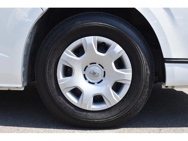 ハイエースバン スーパーGL ダークプライムII ユーザー様買取車/ワンオーナー/禁煙車/ワイドボディ/ディーゼルターボ/ミドルルーフ/パンテーラセキュリティ/純正ナビ・TV/パノラミックビューモニター/前後型ドライブレコーダー/ハーフレザーシート/(10枚目)