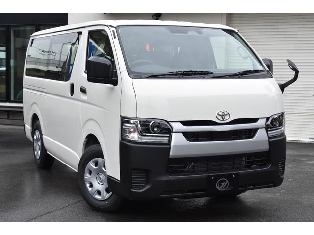 ハイエースバン ロングDX 9型 即納車 ディーゼル イージークローザー/BI-BEAM LEDヘッドライト/デジタルインナーミラー/セーフティセンス3.0/追従式レーダーオートクルーズ/7インチTFT液晶ディスプレイメーター(3枚目)