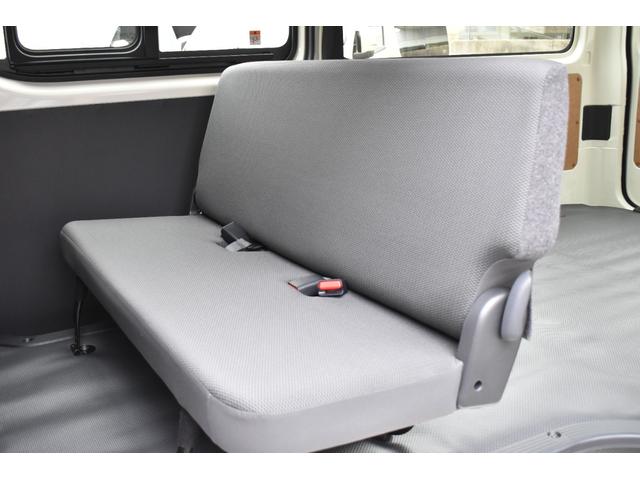 ハイエースバン ロングDX 9型 即納車 ディーゼル イージークローザー/BI-BEAM LEDヘッドライト/デジタルインナーミラー/セーフティセンス3.0/追従式レーダーオートクルーズ/7インチTFT液晶ディスプレイメーター(19枚目)