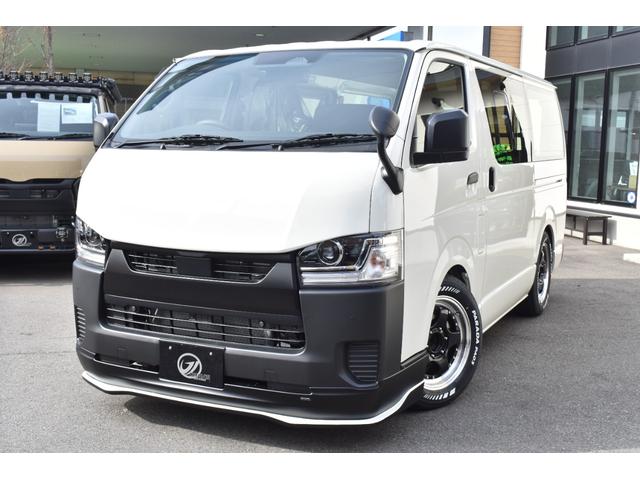 ハイエースバン ロングＤＸ　未登録新車／９型ＤＸ白黒パッケージ／４１５ＣＯＢＲＡＦリップ・ボンネット・Ｒスポイラー／３．０インチローダウン／ＳＳＲ１７インチＡＷ／ホワイトレターバンタイヤ／グリル・エンブレム塗装／ＬＥＤヘッド／（5枚目）