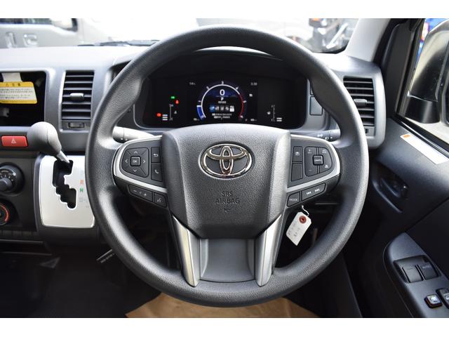 ハイエースバン ロングＤＸ　未登録新車／９型ＤＸ白黒パッケージ／４１５ＣＯＢＲＡＦリップ・ボンネット・Ｒスポイラー／３．０インチローダウン／ＳＳＲ１７インチＡＷ／ホワイトレターバンタイヤ／グリル・エンブレム塗装／ＬＥＤヘッド／（20枚目）