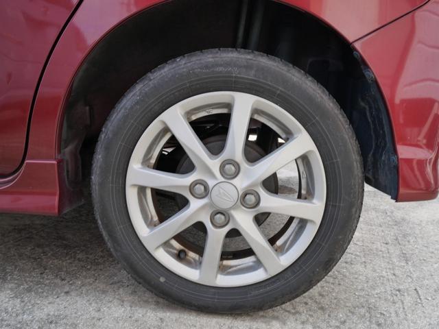 タント カスタムＸ　左側電動スライドドア　スマートキー　プッシュスタート　ナビ　フルセグ　オートエアコン　エコアイドル搭載車　電動格納ミラー（9枚目）