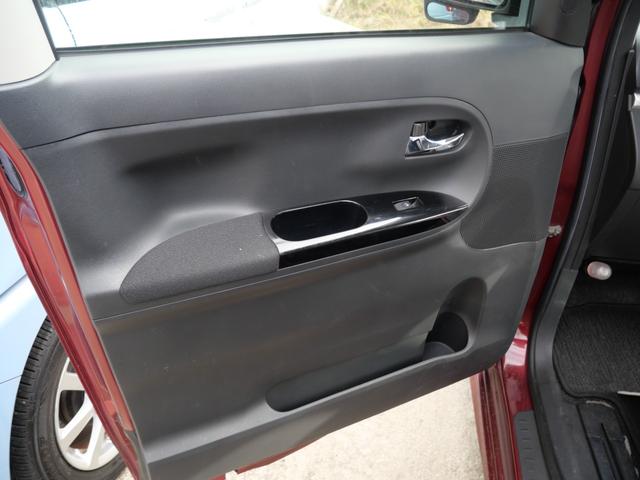 タント カスタムＸ　左側電動スライドドア　スマートキー　プッシュスタート　ナビ　フルセグ　オートエアコン　エコアイドル搭載車　電動格納ミラー（14枚目）