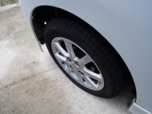 タント カスタムＬ　スマートキー　ナビ　ＥＴＣ　オートエアコン　純正１４インチアルミホイール　プライバシーガラス　セキュリティ　電動格納ミラー（9枚目）