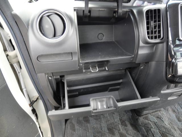 タント カスタムＬ　スマートキー　ナビ　ＥＴＣ　オートエアコン　純正１４インチアルミホイール　プライバシーガラス　セキュリティ　電動格納ミラー（19枚目）