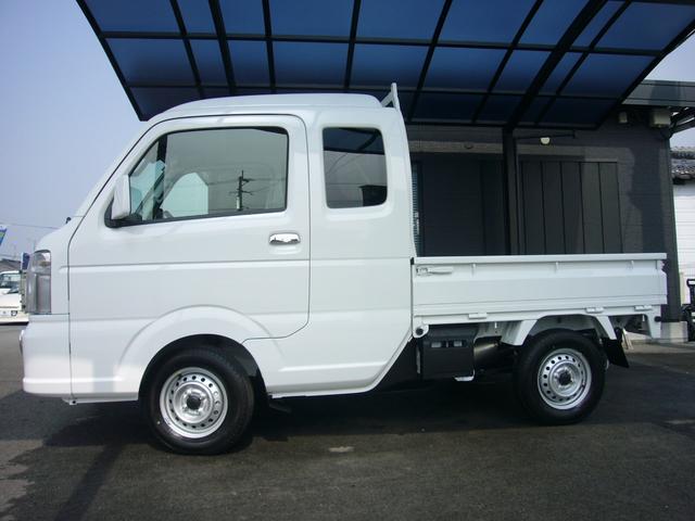 スーパーキャリイ Ｘ　４速オートマ　４ＷＤ　新品ナビ　ワンセグＴＶ　Ｂｔオーディオ　セーティサポート　前後誤発進抑制機能　車線逸脱警報　発進お知らせ機能　キーレス　オートライト　フォグランプ　オーバーヘッドシェルフ（14枚目）