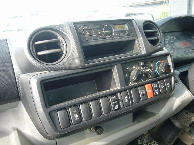 デュトロ 全低床 全低床 5速 1610kg タツノホームローリー軽油1.9kl リヤモニター 自動被害軽減ブレーキ 車線 坂道発進補助装置 電動ミラー フォグランプ(4枚目)