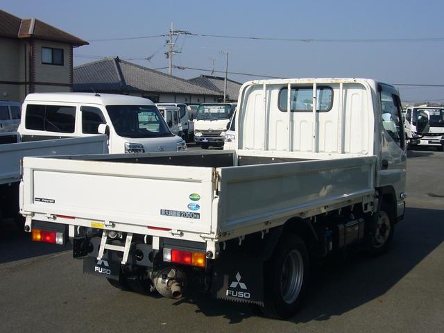 キャンター 全低床　２ｔ　オートマ　ナビ　バックカメラ　Ｂｔオーディオ　ＥＴＣ　自動被害軽減ブレーキ　車線逸脱警報・横滑り防止装置　坂道発進補助装置　アクティブサイドガードアシスト　ＬＥＤヘッドライト　スマートキー（6枚目）