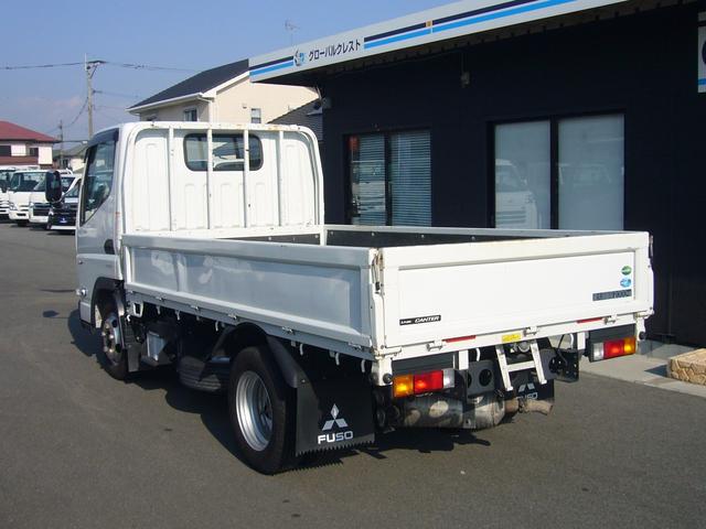 キャンター 全低床　２ｔ　オートマ　ナビ　バックカメラ　Ｂｔオーディオ　ＥＴＣ　自動被害軽減ブレーキ　車線逸脱警報・横滑り防止装置　坂道発進補助装置　アクティブサイドガードアシスト　ＬＥＤヘッドライト　スマートキー（7枚目）