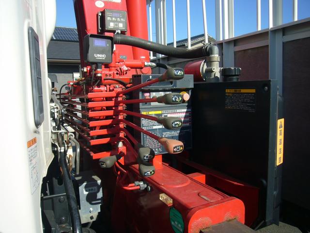 ヒノレンジャー 全低床　古河ユニック　フックイン　ＦＭＡＭラジオ　ＥＴＣ　カラーインフォメーションモニター　自動被害軽減ブレーキ　車線逸脱警報・横滑り防止装置　坂道発進補助装置　オーバーヘッドシェルフ　荷台新塗装済み（15枚目）