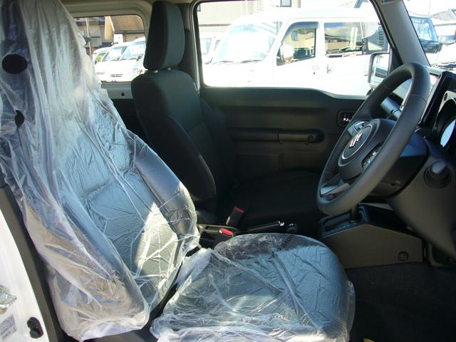 ジムニー ＸＣ　新品８型ナビ　フルセグＴＶ　Ｂｔオーディオ　スマートキー　革巻ステアリング　オートクルーズ　オートＬＥＤヘッドライト　スズキセーフティサポート　オートリトラクトミラー　オートエアコン　純正１６アルミ（17枚目）