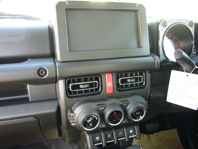 ジムニー ＸＣ　インフォメーションモニター　スマートキー　革巻ステアリング　オートクルーズ　オートＬＥＤヘッドライト　スズキセーフティサポート　オートリトラクトミラー　オートエアコン　純正１６アルミ（11枚目）