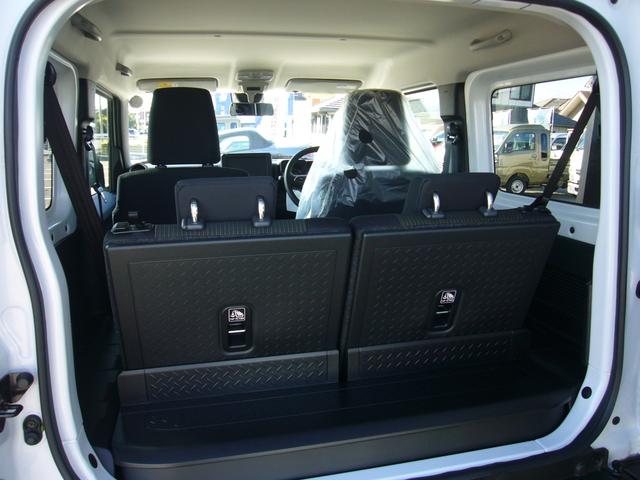 ジムニー ＸＣ　インフォメーションモニター　スマートキー　革巻ステアリング　オートクルーズ　オートＬＥＤヘッドライト　スズキセーフティサポート　オートリトラクトミラー　オートエアコン　純正１６アルミ（19枚目）