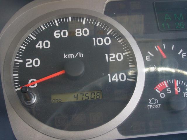 ヒノレンジャー 全低床　オートマ　タダノユニック２．９３ｔ　フックイン　ＦＭＡＭラジオ　ＥＴＣ　インフォメーションモニター　オーバーヘッドシェルフ　フォグランプ　左電動ミラー　ラジコン　荷台新塗装済み（18枚目）