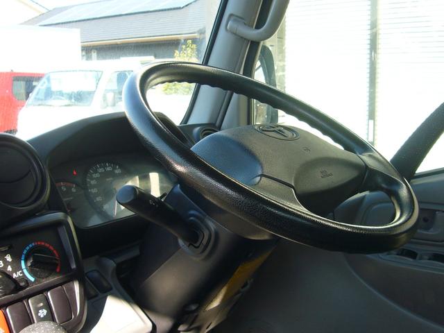 ダイナトラック フルジャストロー　１２００ｋｇ　オートマ　ＦＭＡＭラジオ　ＥＴＣ　集中ドアロック　運転席エアバック　センターコンソール　ＵＶカットガラス　エアコン・パワステ・パワーウィンドウ　フォグランプ　荷台新塗装済　ツールボックス（5枚目）