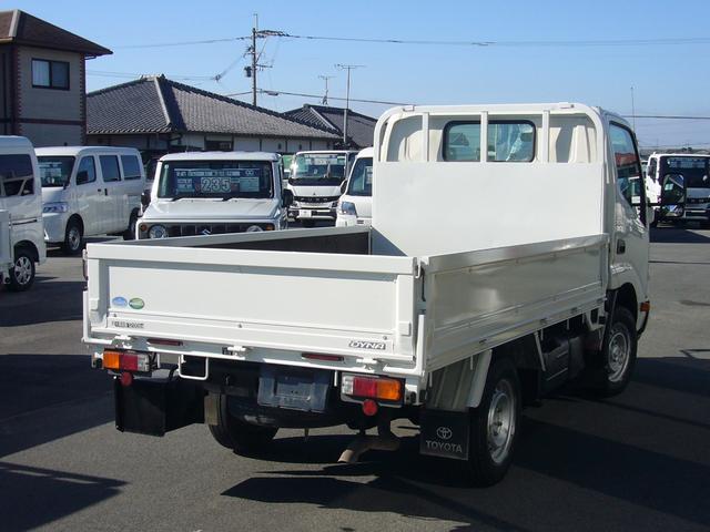 ダイナトラック フルジャストロー　１２００ｋｇ　オートマ　ＦＭＡＭラジオ　ＥＴＣ　集中ドアロック　運転席エアバック　センターコンソール　ＵＶカットガラス　エアコン・パワステ・パワーウィンドウ　フォグランプ　荷台新塗装済　ツールボックス（7枚目）