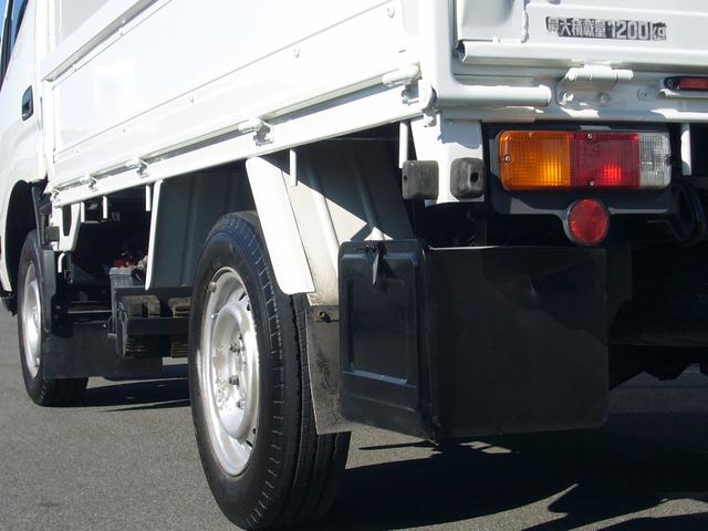 ダイナトラック フルジャストロー　１２００ｋｇ　オートマ　ＦＭＡＭラジオ　ＥＴＣ　集中ドアロック　運転席エアバック　センターコンソール　ＵＶカットガラス　エアコン・パワステ・パワーウィンドウ　フォグランプ　荷台新塗装済　ツールボックス（33枚目）