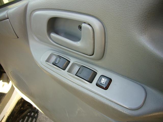 ダイナトラック フルジャストロー　１２００ｋｇ　オートマ　ＦＭＡＭラジオ　ＥＴＣ　集中ドアロック　運転席エアバック　センターコンソール　ＵＶカットガラス　エアコン・パワステ・パワーウィンドウ　フォグランプ　荷台新塗装済　ツールボックス（41枚目）