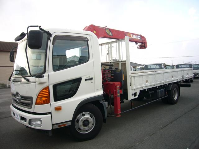 ヒノレンジャー 全低床　オートマ　古河ユニック２．９ｔ　フックイン　ＦＭＡＭラジオ　ＥＴＣ　インフォメーションモニター　オーバーヘッドシェルフ　フォグランプ　左電動ミラー　ラジコン　荷台新塗装済み（2枚目）