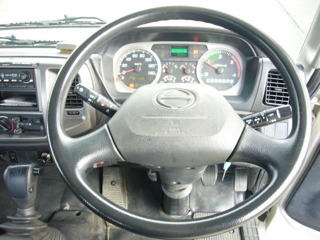 ヒノレンジャー 全低床　オートマ　古河ユニック２．９ｔ　フックイン　ＦＭＡＭラジオ　ＥＴＣ　インフォメーションモニター　オーバーヘッドシェルフ　フォグランプ　左電動ミラー　ラジコン　荷台新塗装済み（19枚目）