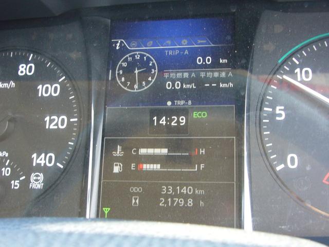 ヒノレンジャー ダンプ　３５００ｋｇ　６速　ＦＭＡＭラジオ　Ｂｔオーディオ　ＥＴＣ　カラーインフォメーションモニター　集中ドアロック　左電動ミラー　オーバーヘッドシェルフ　センターコンソール　横滑り防止装置　荷台新塗装済み（5枚目）