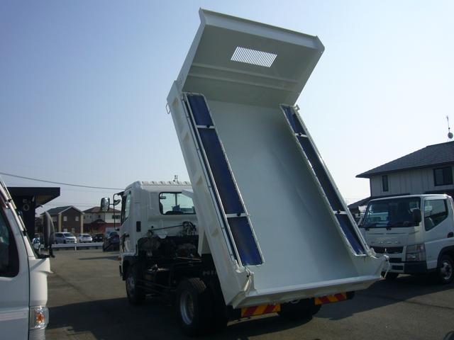 ヒノレンジャー ダンプ　３５００ｋｇ　６速　ＦＭＡＭラジオ　Ｂｔオーディオ　ＥＴＣ　カラーインフォメーションモニター　集中ドアロック　左電動ミラー　オーバーヘッドシェルフ　センターコンソール　横滑り防止装置　荷台新塗装済み（18枚目）