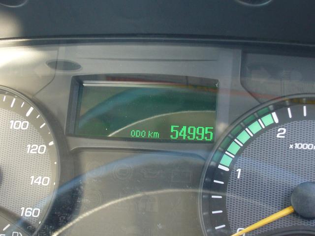 キャンター 　全低床　１．５ｔ　オートマ　ＥＴＣ　キーレス　インフォメーションモニター　ＦＭＡＭラジオ　ＥＣＯモード　左電動ミラー　オーバーヘッドシェルフ　センターコンソール　アームレスト（15枚目）