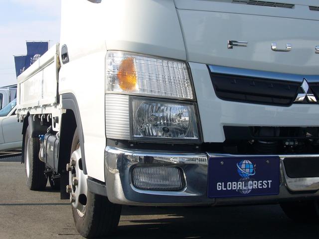 キャンター 全低床 2t オートマ 自動被害軽減ブレーキ 車線逸脱警報・横滑り防止装置 坂道発進補助装置 ETC キーレス インフォメーションモニター アームレスト オーバーヘッドシェルフ 荷台鉄板張り 荷台新塗装済(17枚目)