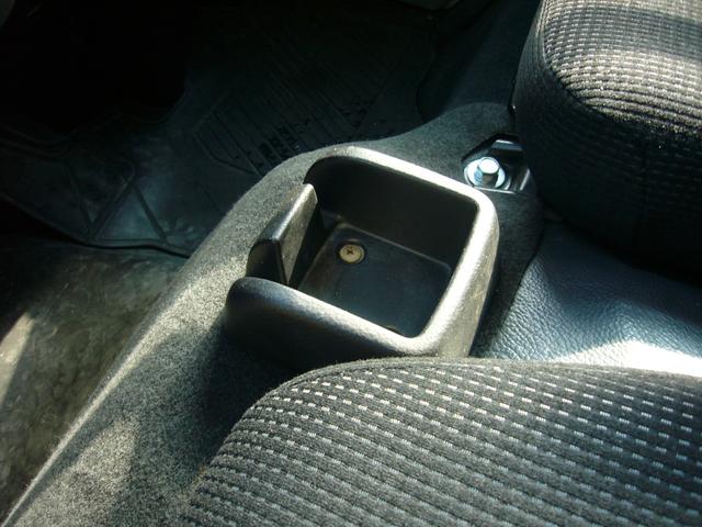 キャンター 全低床 2t オートマ 自動被害軽減ブレーキ 車線逸脱警報・横滑り防止装置 坂道発進補助装置 ETC キーレス インフォメーションモニター アームレスト オーバーヘッドシェルフ 荷台鉄板張り 荷台新塗装済(38枚目)