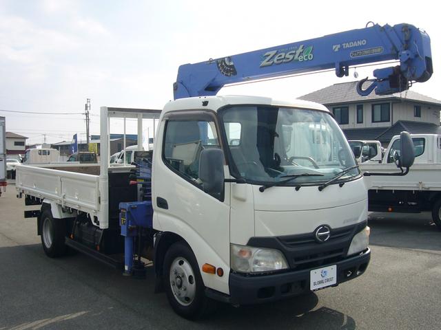 デュトロ セミロング全低床　２ｔ　タダノ３段クレーン　２．６３ｔ　フックイン　オートマ　純正ラジオ　ＥＴＣ　集中ドアロック　インフォメーションモニター　オーバーヘッドシェルフ　運転席エアバック　ＡＢＳ　荷台新塗装済（14枚目）