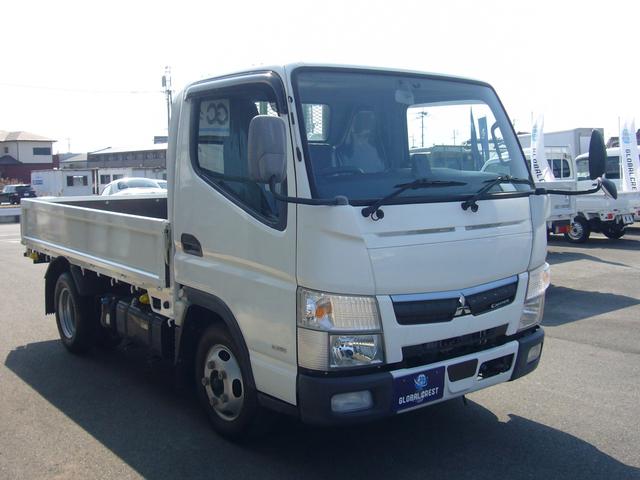 キャンター 全低床　２ｔ　５速ＭＴ　自動被害軽減ブレーキ　車線逸脱警報・横滑り防止装置　ＥＴＣ　キーレス　ＦＭＡＭラジオ　Ｂｔオーディオ　インフォメーションモニター　オーバーヘッドシェルフ　　荷台鉄板張り　荷台新塗装済（16枚目）