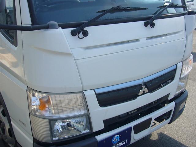 キャンター 全低床　２ｔ　５速ＭＴ　自動被害軽減ブレーキ　車線逸脱警報・横滑り防止装置　ＥＴＣ　キーレス　ＦＭＡＭラジオ　Ｂｔオーディオ　インフォメーションモニター　オーバーヘッドシェルフ　　荷台鉄板張り　荷台新塗装済（53枚目）
