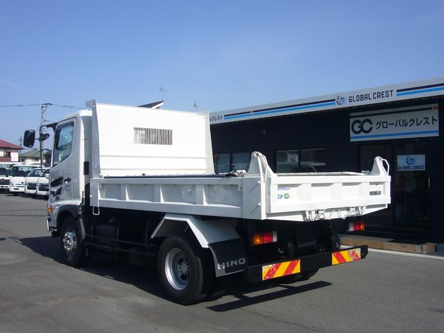 ヒノレンジャー ダンプ 3500kg 6速 FMAMラジオ Btオーディオ カラーインフォメーションモニター ETC 集中ドアロック 横滑り防止装置 オーバーヘッドシェルフ 電動ミラー LEDルームライト 荷台新塗装済み(8枚目)