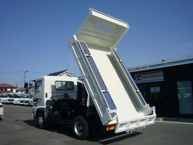 ヒノレンジャー ダンプ 3500kg 6速 FMAMラジオ Btオーディオ カラーインフォメーションモニター ETC 集中ドアロック 横滑り防止装置 オーバーヘッドシェルフ 電動ミラー LEDルームライト 荷台新塗装済み(16枚目)