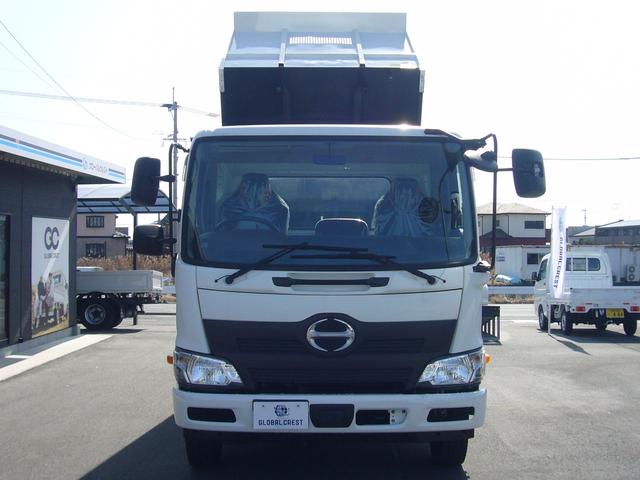 ヒノレンジャー ダンプ 3500kg 6速 FMAMラジオ Btオーディオ カラーインフォメーションモニター ETC 集中ドアロック 横滑り防止装置 オーバーヘッドシェルフ 電動ミラー LEDルームライト 荷台新塗装済み(21枚目)