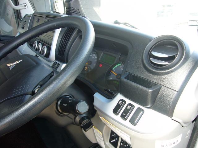 キャンター 全低床　カスタム　５速　ＥＴＣ　オートエアコン　自動被害軽減ブレーキ　車線逸脱警報　坂道発進補助装置　ＬＥＤヘッドライト　デジタルインナーミラー　革調シートカバー　サイドガードアクティブシステム　荷台新塗装済み（48枚目）