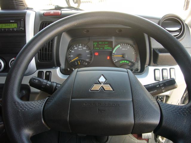 キャンター 全低床　カスタム　５速　ＥＴＣ　オートエアコン　自動被害軽減ブレーキ　車線逸脱警報　坂道発進補助装置　ＬＥＤヘッドライト　デジタルインナーミラー　革調シートカバー　サイドガードアクティブシステム　荷台新塗装済み（49枚目）