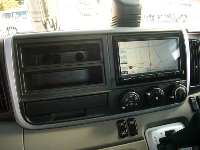 キャンター 1.5全低床 オートマ ナビ ETC Btオーディオ USBコード キーレス 自動被害軽減ブレーキ 車線逸脱警報・横滑り防止装置 坂道発進補助装置 アームレスト オーバーヘッドシェルフ フォグランプ 荷台新塗装済み(4枚目)