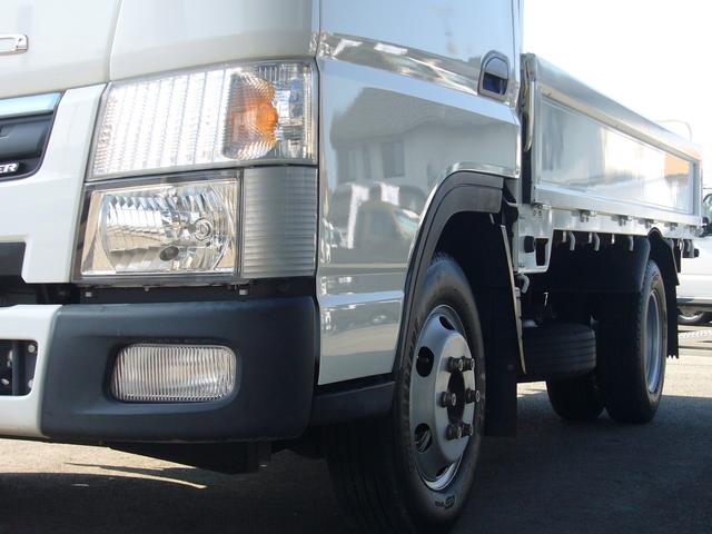 キャンター 1.5全低床 オートマ ナビ ETC Btオーディオ USBコード キーレス 自動被害軽減ブレーキ 車線逸脱警報・横滑り防止装置 坂道発進補助装置 アームレスト オーバーヘッドシェルフ フォグランプ 荷台新塗装済み(23枚目)